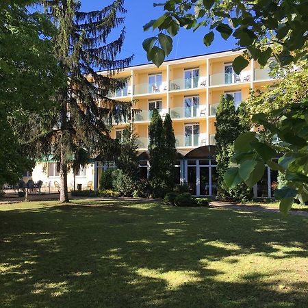 Solaris Hotel Balatonfoldvar Exterior photo