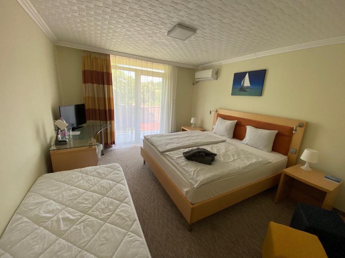 Solaris Hotel Balatonfoldvar Exterior photo