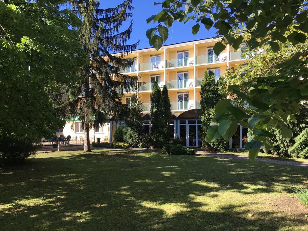 Solaris Hotel Balatonfoldvar Exterior photo